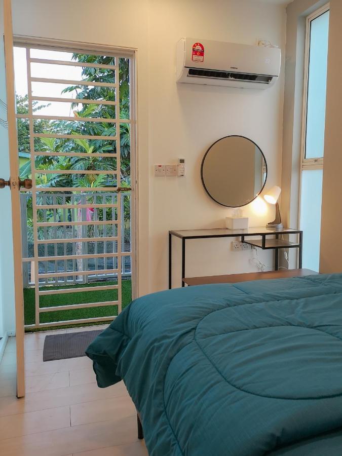 Kamalia Villas كامبونج بيناريك المظهر الخارجي الصورة