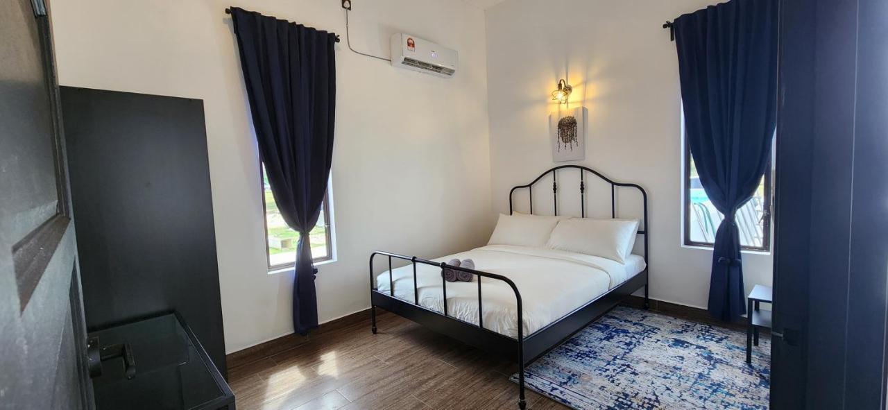 Kamalia Villas كامبونج بيناريك المظهر الخارجي الصورة