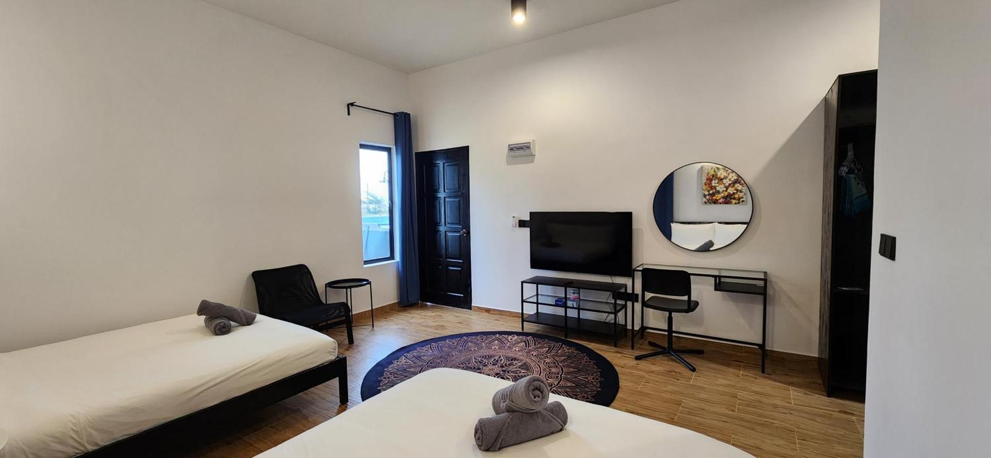 Kamalia Villas كامبونج بيناريك الغرفة الصورة